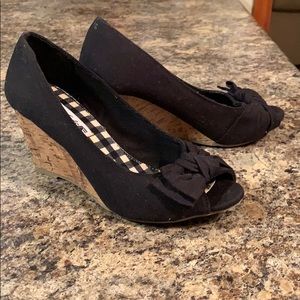 American Eagle Payless size 6W Black Wedges